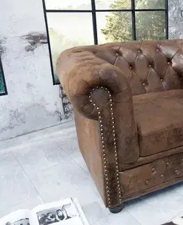 Estila Elegantní pohodlné křeslo Chesterfield