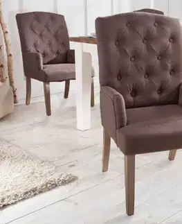 Estila Chesterfield čalouněná židle Silloth v hnědé barvě s područkami 104cm