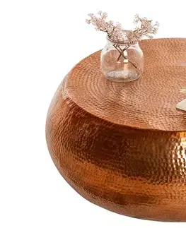 Estila Glamour okrúhly konferenčný stolík Hammerblow z kovu v bronzovej farbe s kladivkovým zdobením a úložným priestorom 80 cm