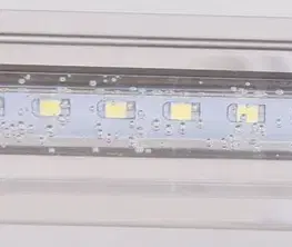 Nástěnná koupelnová lampa chromová LED 7W 6500K nastavitelná Gizel