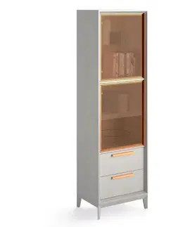 Estila Moderní pravá vysoká vitrína Estoril z masivu se skleněnými dvířky a prvky z kovu 204cm