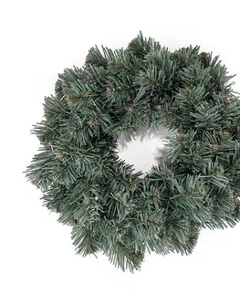 Umělý dekorační věnec Stříbrný smrk, 25 cm