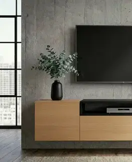 Estila Moderní obdélníkový hnědý nástěnný dubový TV stolek Attica se dvěma dvířky a šuplíkem s policí v černé barvě 160 cm