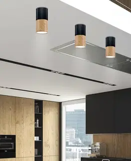 Černá dřevěná kovová stropní lampa na nástavbu