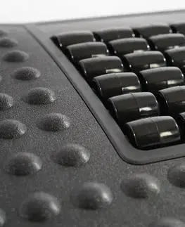 Kancelářská masážní podnožka T554