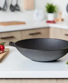 BANQUET Pánev WOK litinová EXCELLENT průměr 36,5 cm, černá 
