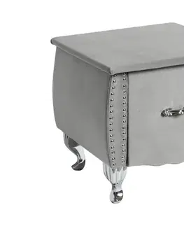 Estila Designový glamour noční stolek Caledonia se zásuvkou a šedým sametovým potahem a chromovými kabriolovými nohama 47 cm