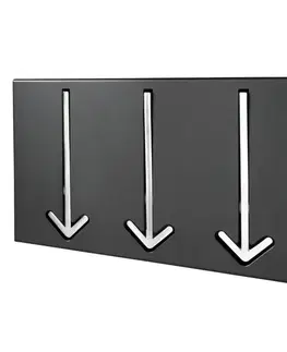 Estila Designový obdélníkový kovový moderní černý závěsný nástěnný věšák Arrow v podobě stříbrných šipek 30 cm