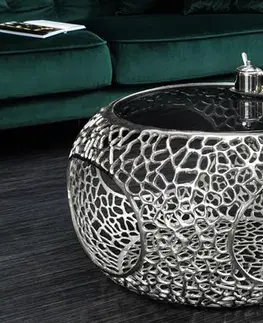 Estila Designový glamour kulatý stříbrný konferenční stolek Hoja s úložným prostorem a abstraktním designem 40 cm