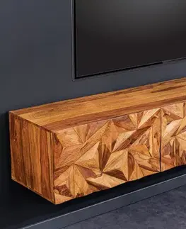 Estila Designový retro nástěnný TV stolek Camille III z masivního akáciového dřeva se třemi dvířky s diamantovými 3D tvary 160cm
