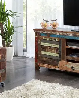 TV stolek IOKASTE Dekorhome