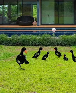 Sada dekorativních kovových doplňků na zahradu Ducks