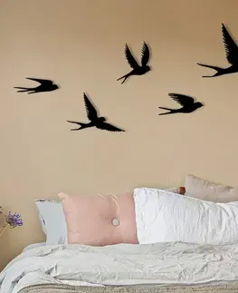 Dekorativní kovový doplněk na zeď Crow