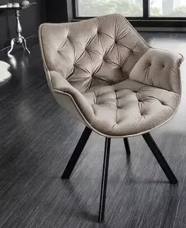 Estila Designová otočná židle Hetty se sametovým potahem v šampaňské béžové barvě s ozdobným prošíváním ve stylu chesterfield 67 cm