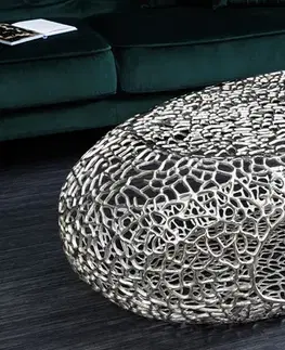 Estila Moderní stříbrný oválný konferenční stolek Hoja s úložným prostorem a abstraktním designem 120 cm