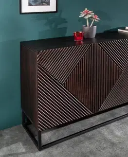 Estila Moderní masivní komoda Diamant s dvířky z mangového dřeva 177cm