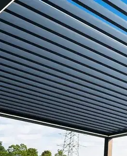Bioklimatická pergola BIOCLIMATIC 43 PREMIUM PLUS Lanitplast