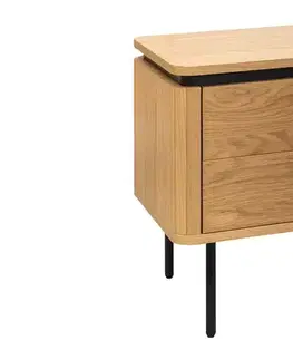 Estila Designový art deco noční stolek Maderia se dvěma šuplíky a lamelovým reliéfem v dubové hnědé barvě s černými detaily 48 cm