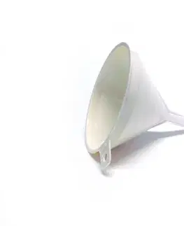 PETRA PLAST - Nálevka 14cm plastová 904700