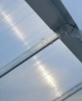 Skleník DOMIK 2,6x2 m polykarbonát Lanitplast