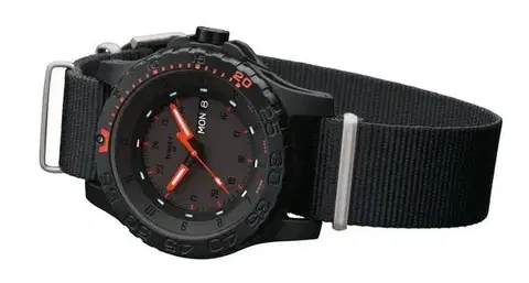 Traser P6600 Red Combat nato
