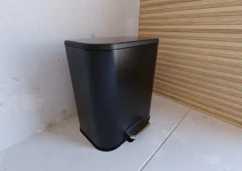 Odpadkový koš SAT černá SATDKOSO5C SATDKOSO5C