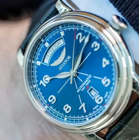 Aviator Douglas Day-Date 45 Automatic V.3.44.0.401.0