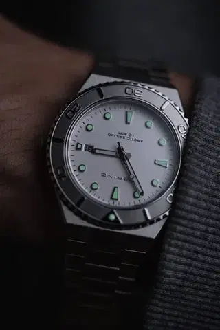 Bering Classic 18940-704