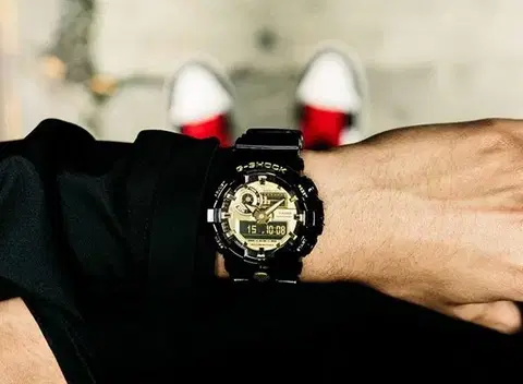 Casio GA-710GB-1AER