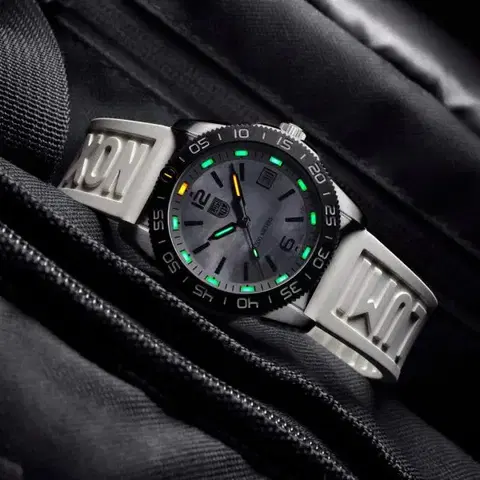 Luminox Pacific Diver XS.3128M.SET