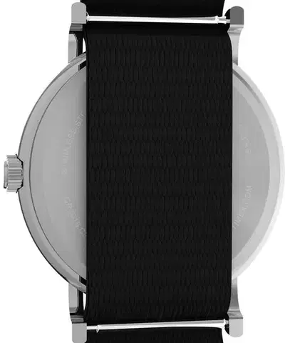 Timex Peanuts® Weekender TW2Y118006B