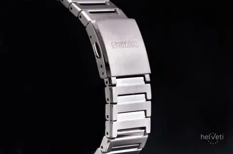 Seiko Quartz SUR599P1
