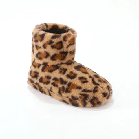 Hřejivé bačkory s leopardím vzorem