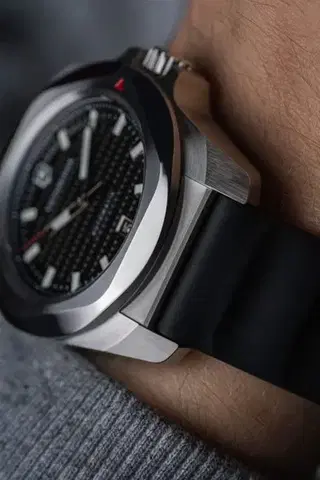 Victorinox I.N.O.X. Automatic 242039