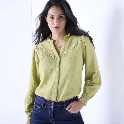 Halenka na knoflíčky s macramé
