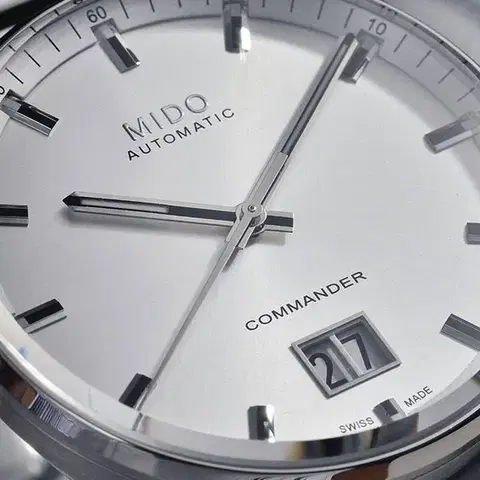 Mido Commander Big Date M021.626.11.031.00
