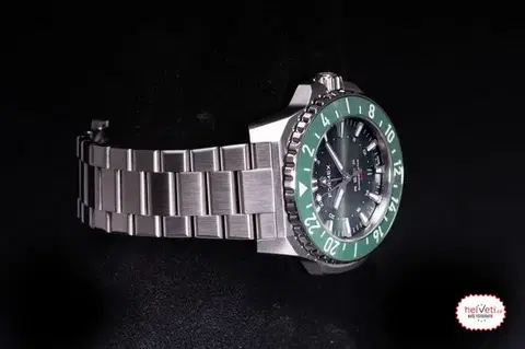 Formex Reef GMT Automatic Chronometer 2202.1.5300.100