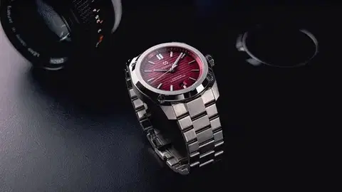 Formex Essence FortyOne Automatic Chronometer Gamaret