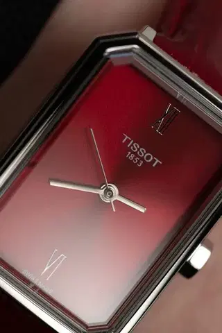 Tissot SRV T160.110.16.423.00