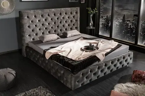 Estila Luxusní čalouněná postel Kreon s Chesterfield prošíváním šedá