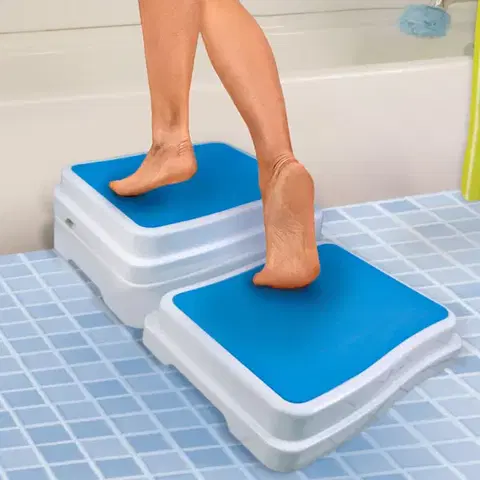 Schůdek k vaně