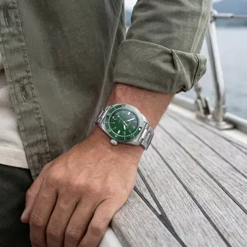 Victorinox Maverick Automatic 242107