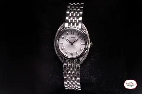 Bulova Diamond 96R212