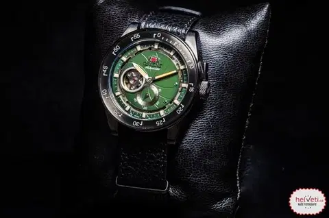 Orient Retro Future Camera RA-AR0202E