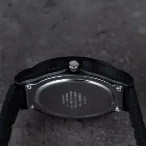 Casio Collection MW-240-7EVEF