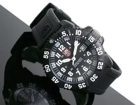 XS.Luminox 3051.F