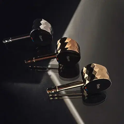 REA Podomítková bidetová baterie LUNGO LOOP Diamond Chrome REA-B8970