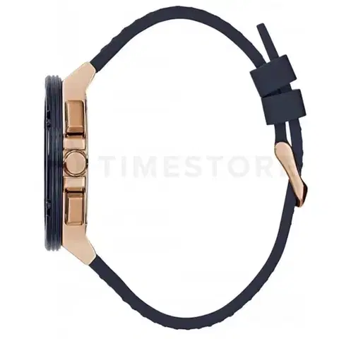 Guess Circuit GW0487G4
