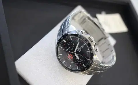 Casio EFR-556DB-1AVUEF