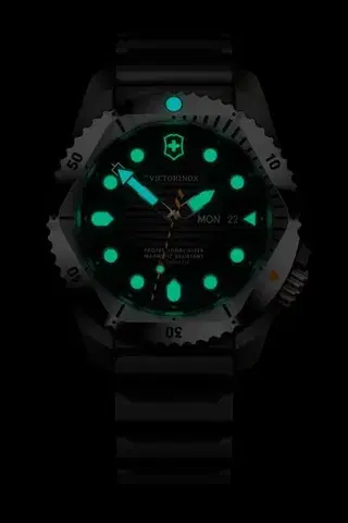 Victorinox Dive Pro 242070